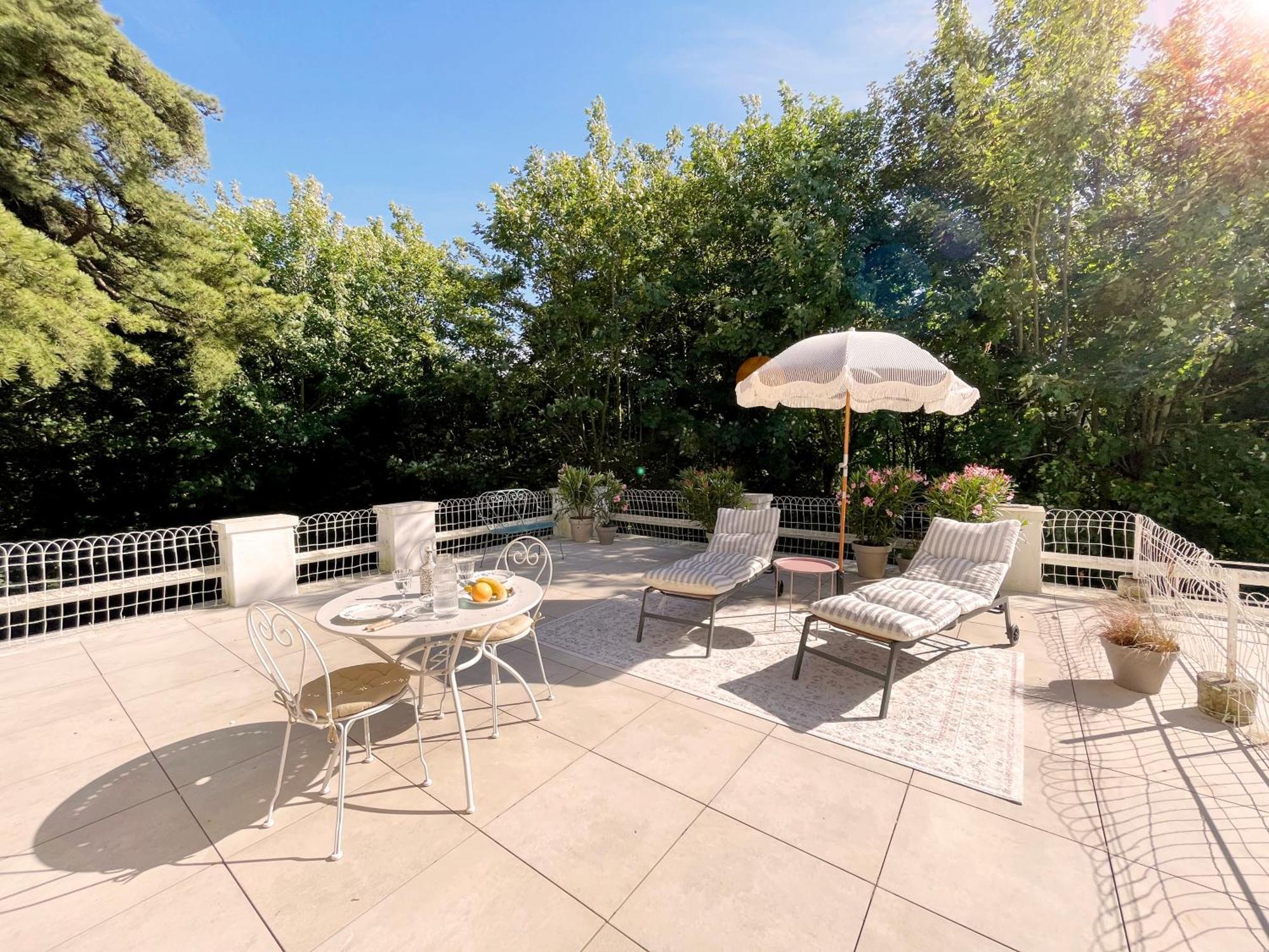 Appartement Avec Grande Terrasse Et Parc - Classe 4 Etoiles Étretat